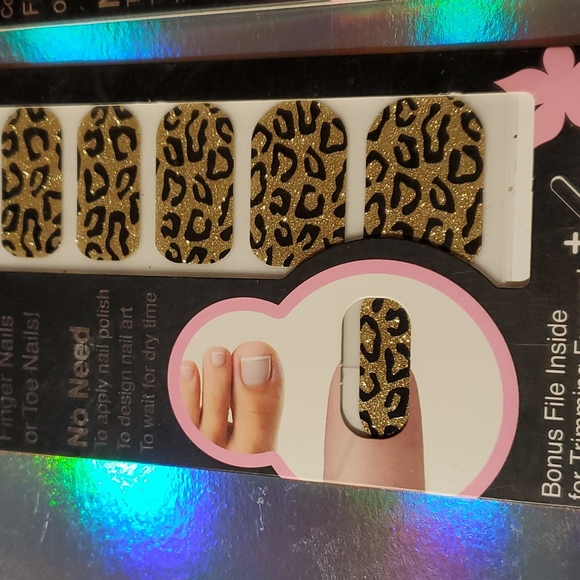Nail Stickers lot of 3 Leopard Print Flowers with Gems and Roses with Black tip - Picture 2 of 6